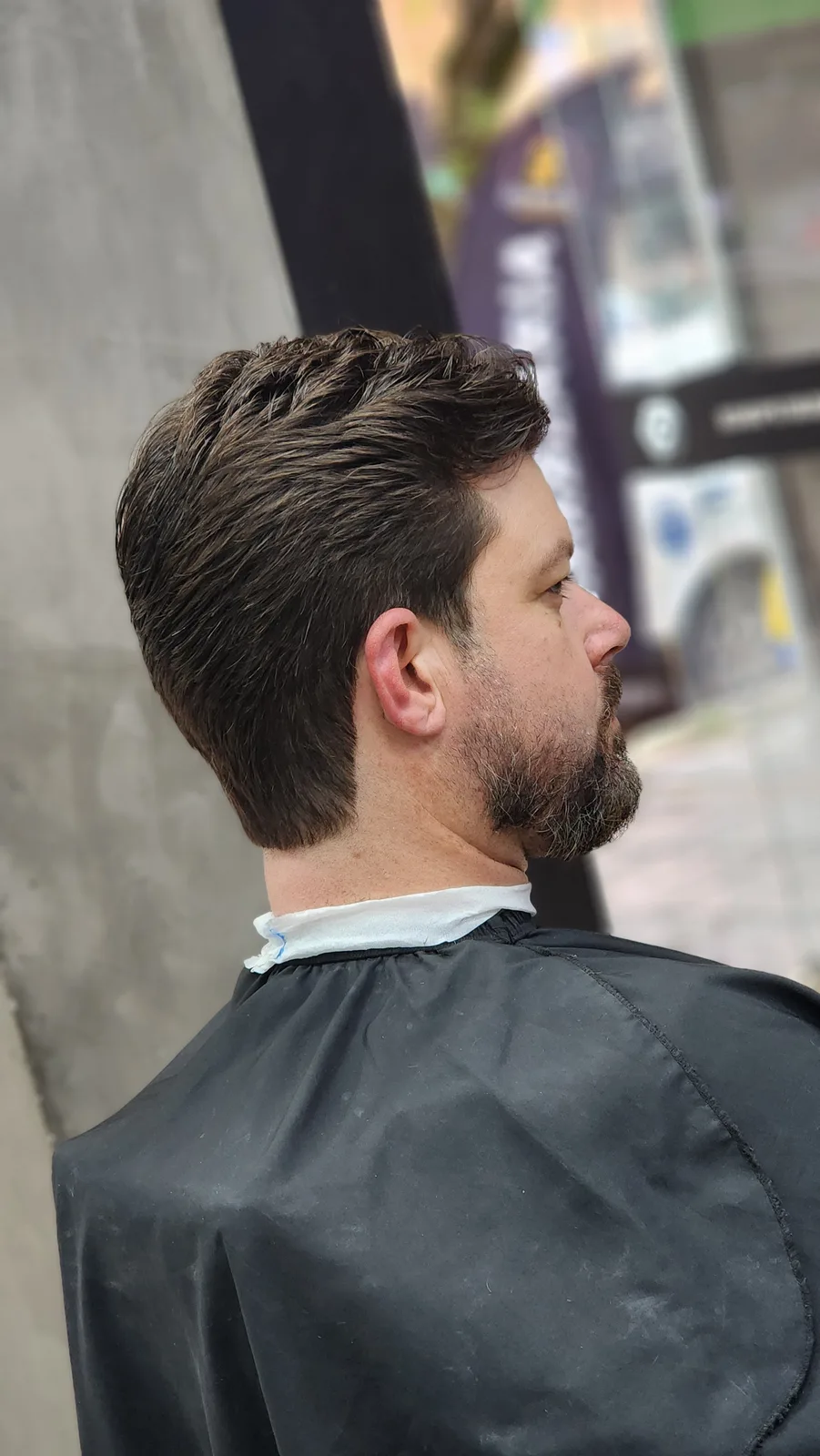 Corte masculino visto de perfil na OS BEAUTY